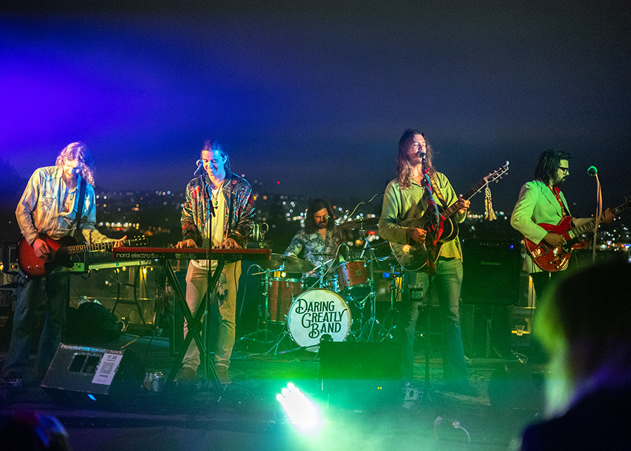 Band 2